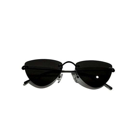 NWOT Illesteva Auckland Sunglasses in Black